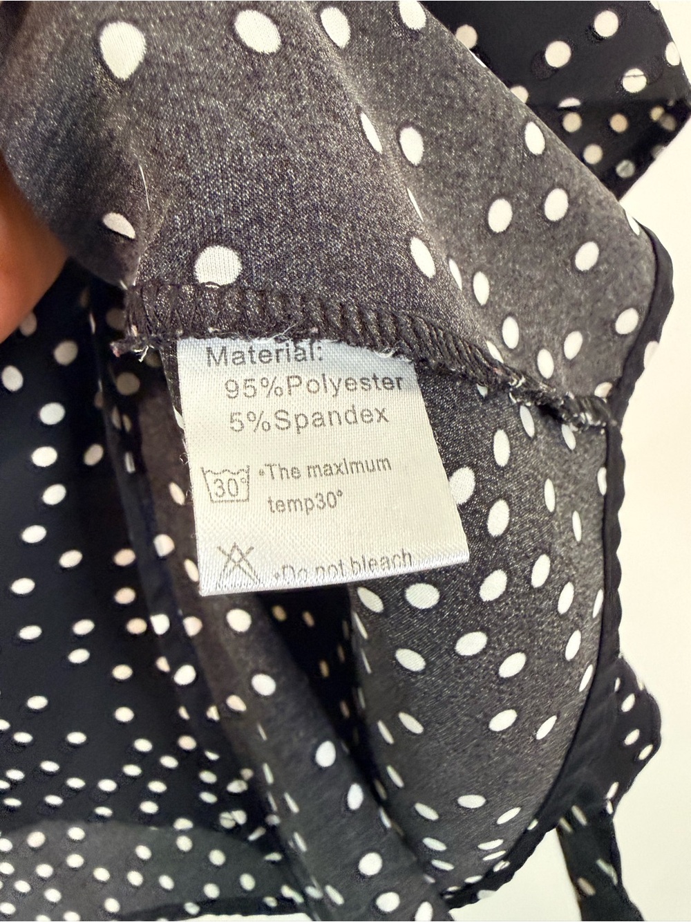VIISHOW XL Black White Polka Dot Tie Front Blouse V Neck Flutter Sleeve Top - Picture 4 of 8